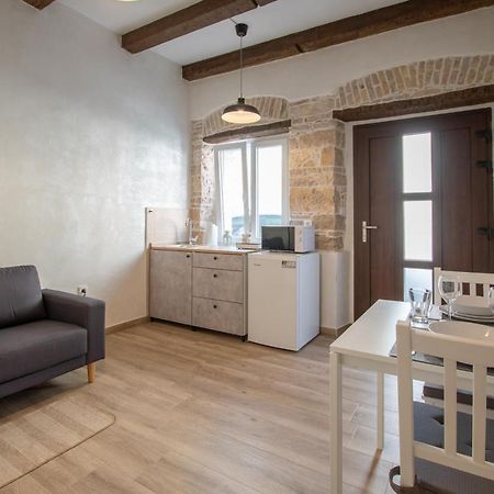 Apartments Nesatcium Пула Екстериор снимка