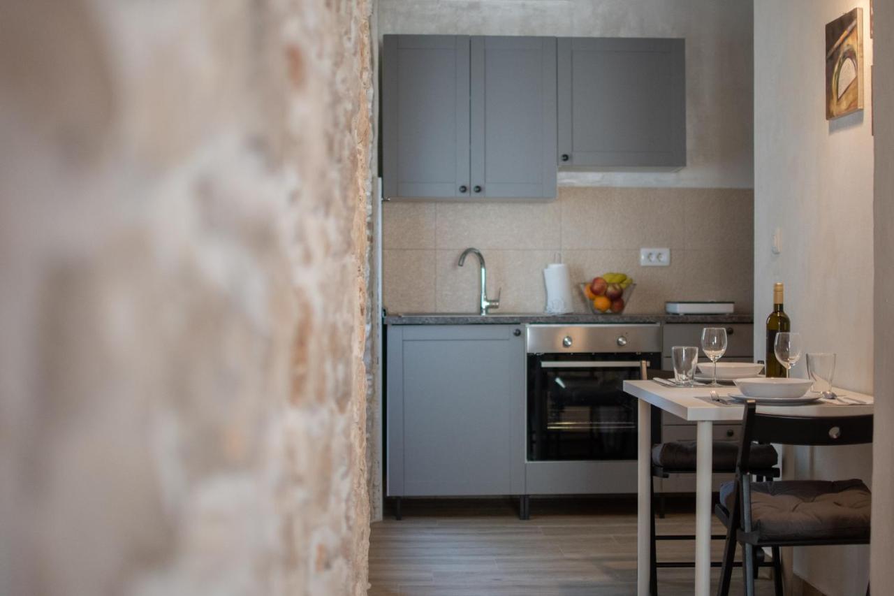 Apartments Nesatcium Пула Екстериор снимка