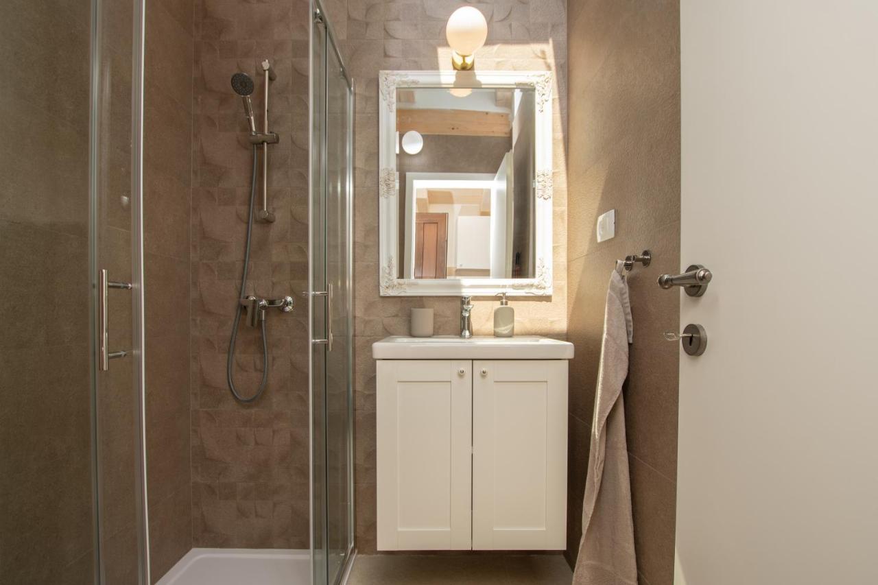 Apartments Nesatcium Пула Екстериор снимка