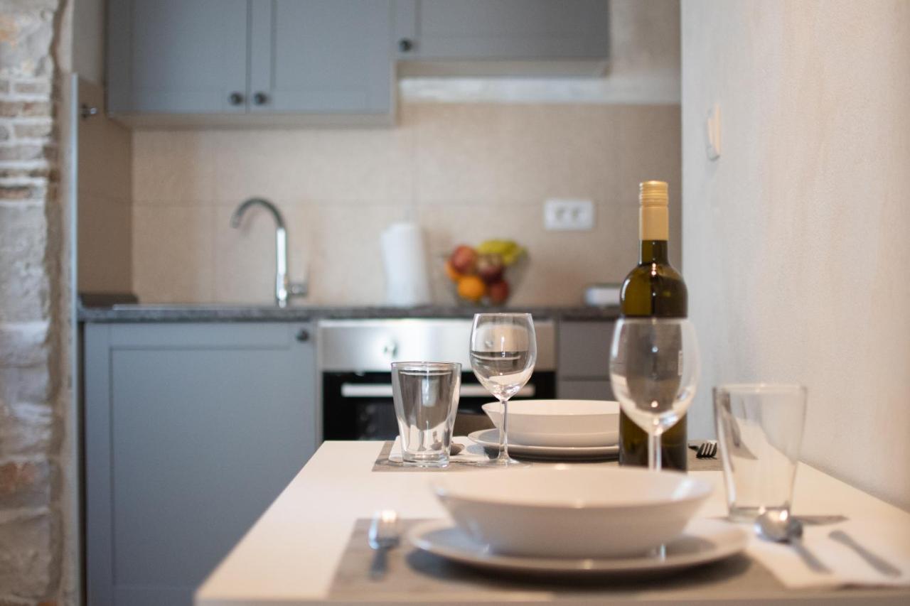 Apartments Nesatcium Пула Екстериор снимка