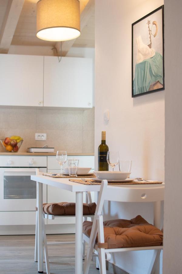 Apartments Nesatcium Пула Екстериор снимка